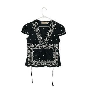 Life Style Embroidered Black/White Cap Sleeve Bohemian Style Top Size X-Large